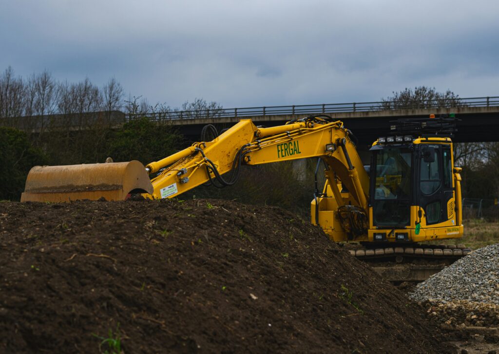 Heavy Equipment Financing: Smart Strategies to Reduce Upfront Costs and Preserve Cash Flow
